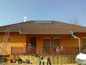 Kiskunfélegyháza, Petőfiváros, 3,5 kW-os napelemes rendszer - 2    
